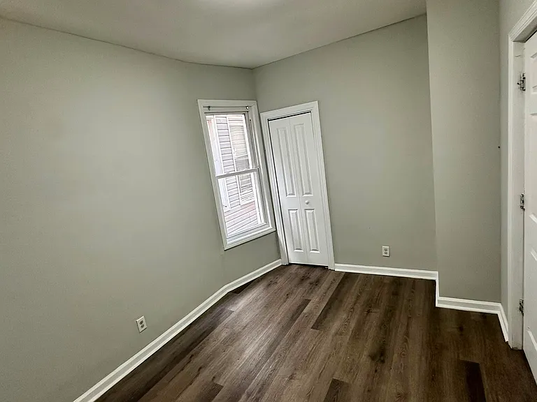 204 Governor St #2E — Photo 8