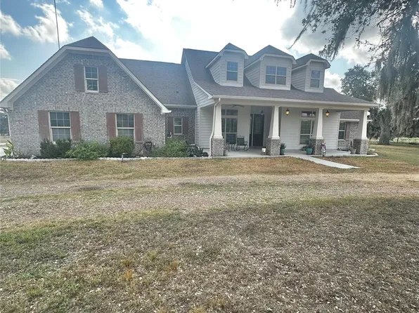 1684 Zengerle Rd, Cuero, TX 77954
