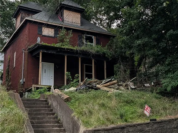 355 High St, Brownsville, PA 15417