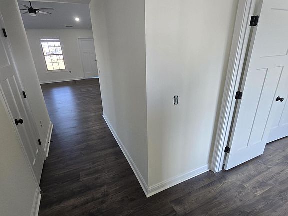 2nd image of 912 Olympic Ct