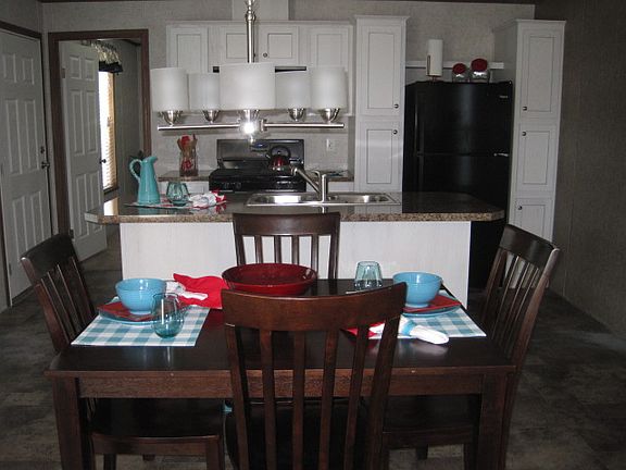 3rd image of 157 Davidson Dr