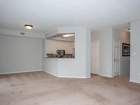 4th image of 6954 Ellingham Cir Unit C