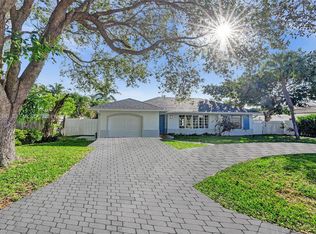 280 NE Spanish Ct, Boca Raton, FL 33432