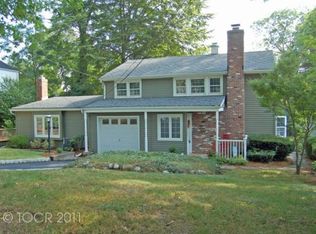 25 Ridge St, Waldwick, NJ 07463