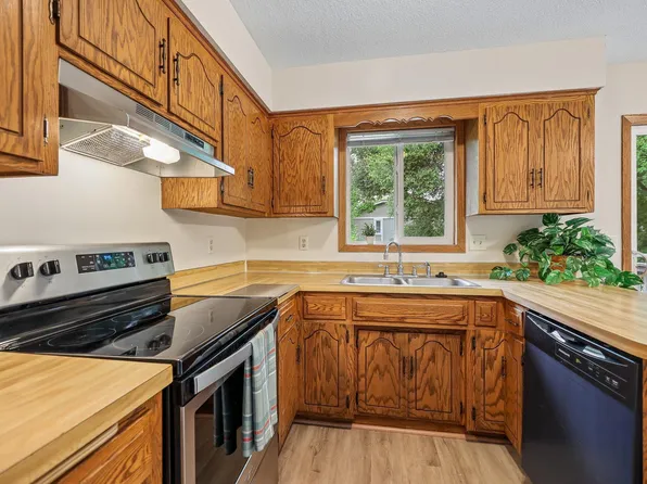 13008 Oliver Ave S, Burnsville, MN 55337