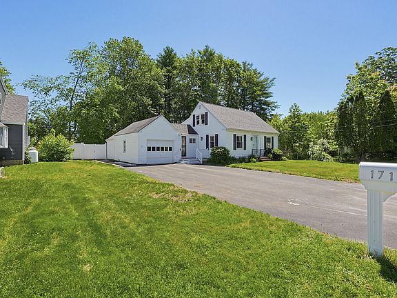 3rd image of 171 Carlson Street