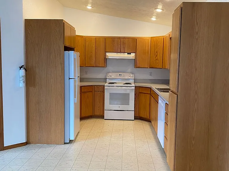 2635 Lyon St SE — Photo 5