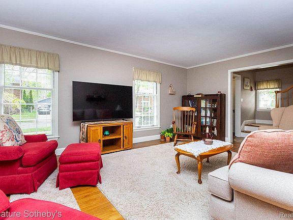 5th image of 3629 Cumberland Rd
