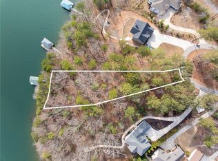 537 Peninsula Rd, West Union, SC 29696