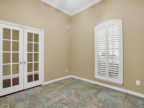 4th image of 513 McKinney Trl