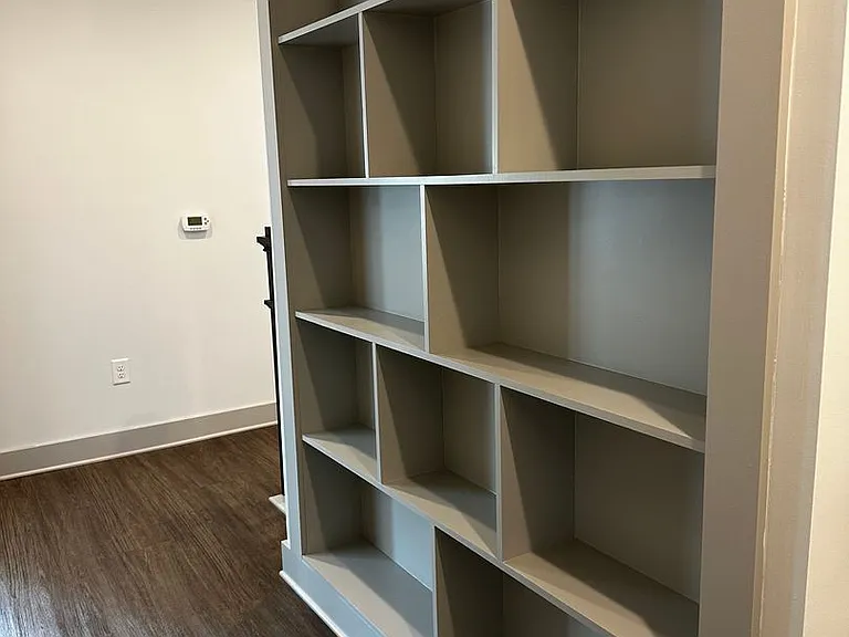 Heritage East Apartments — Photo 28