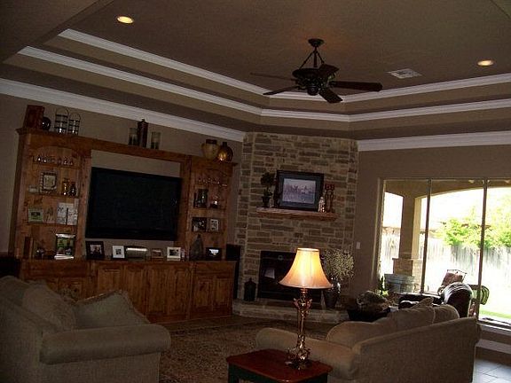 2nd image of 214 Sandpiper Ln
