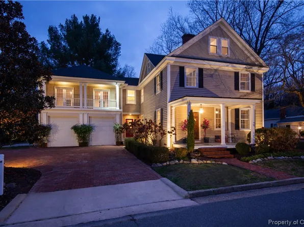 270 Prince George St, Urbanna, VA 23175