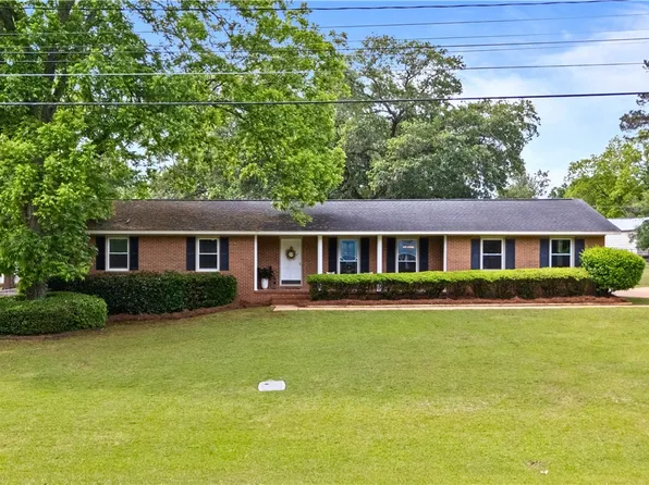 1105 Morris Ave, Opelika, AL 36801
