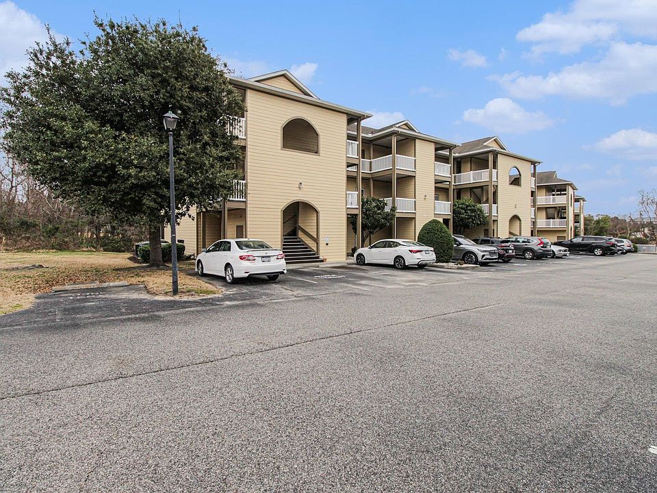 1st image of 4104 Pinehurst Circle #2-I