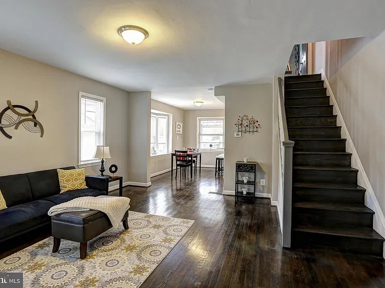 1115 N Marlyn Ave — Photo 6