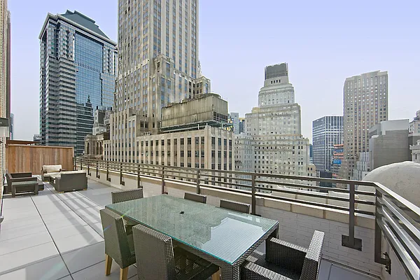 Sold by Corcoran | media 19