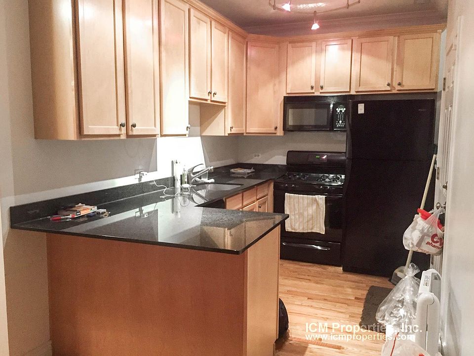 1st image of 1210 W Waveland Ave #12161