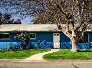 1110 SW Juniper Dr, Grants Pass, OR 97526