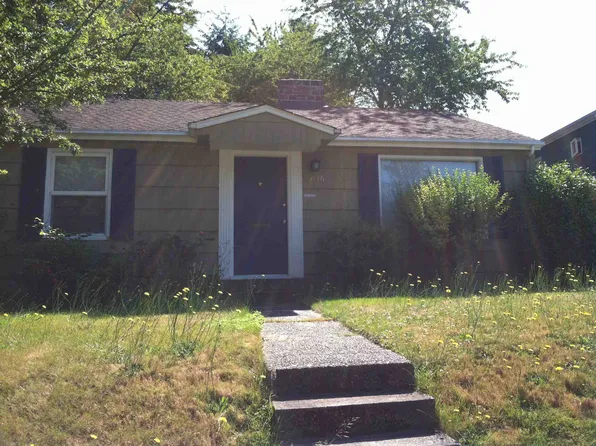 5136 47th Ave NE, Seattle, WA 98105