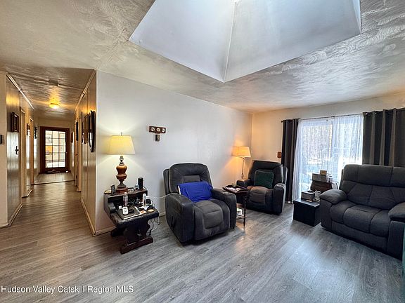 4th image of 24 Palmer Road