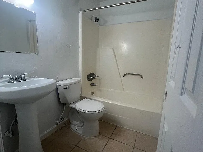 4609 Cypress Ct — Photo 7