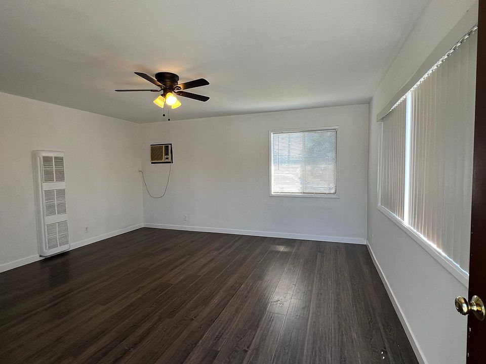 1st image of 22209 Seine Ave #1