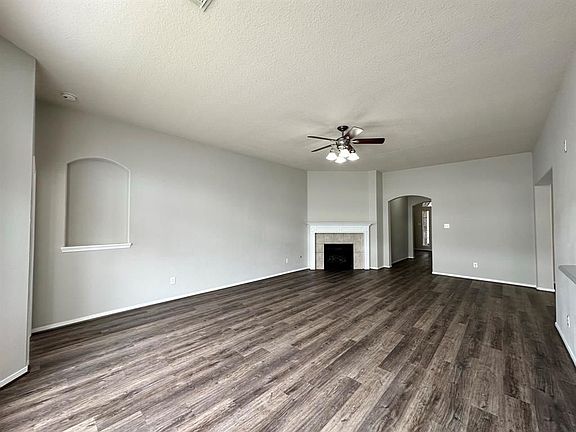 4th image of 24307 Emory Green St