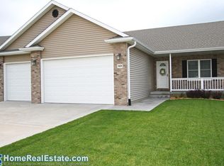 9629 Yellow Pine Rd, Lincoln, NE 68505