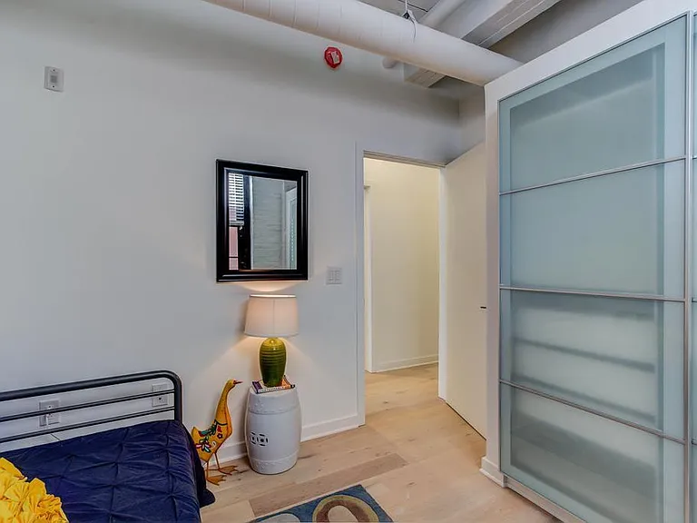430 Fairmount — Photo 15