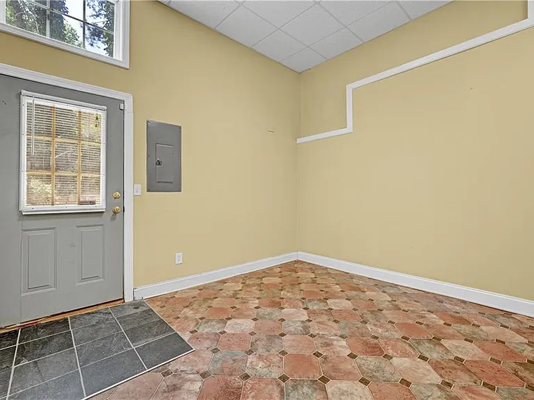 1566 Greyson Rdg — Photo 43