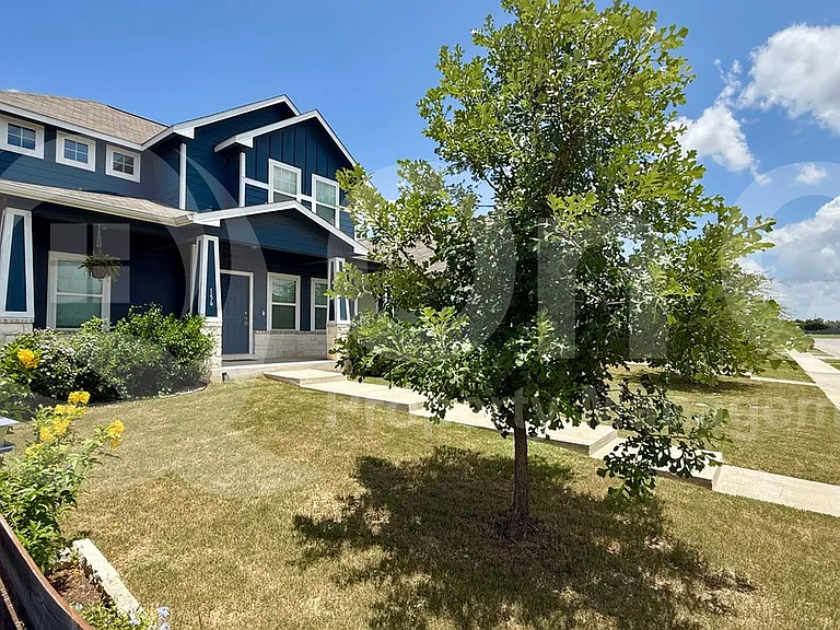 156 Zion Dr — Photo 3