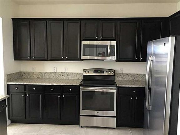 3rd image of 10600 NW 88th St APT 215
