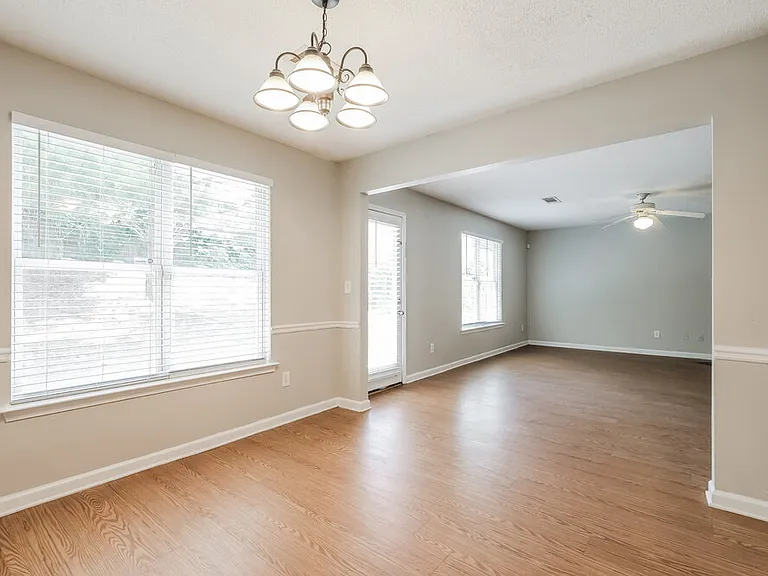 3038 Summer Breeze Dr — Photo 8