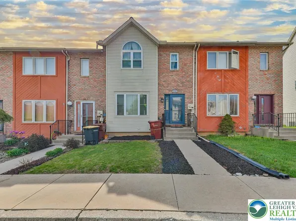 136 Cornerstone Pl, Whitehall, PA 18052