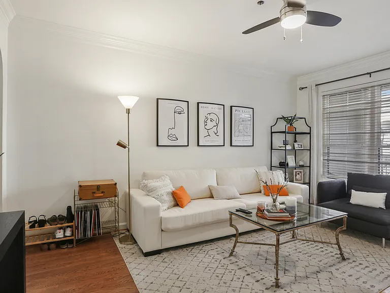 3777 Peachtree Rd #321 — Photo 10