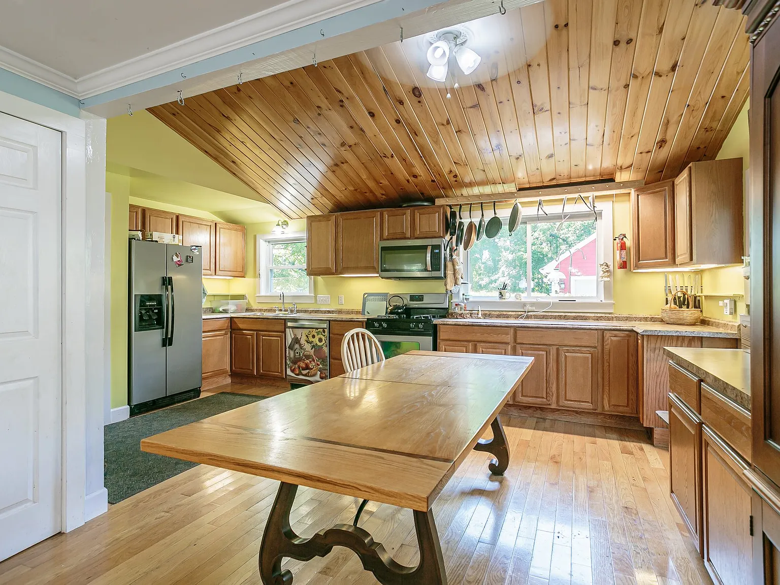 4 bed, 2000 sqft, $2,800 — Photo 4