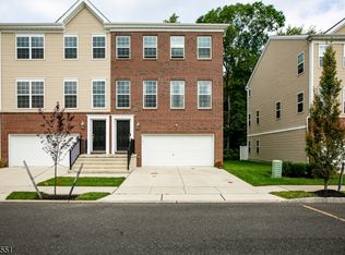 7 Creekside Way, Burlington, NJ 08016