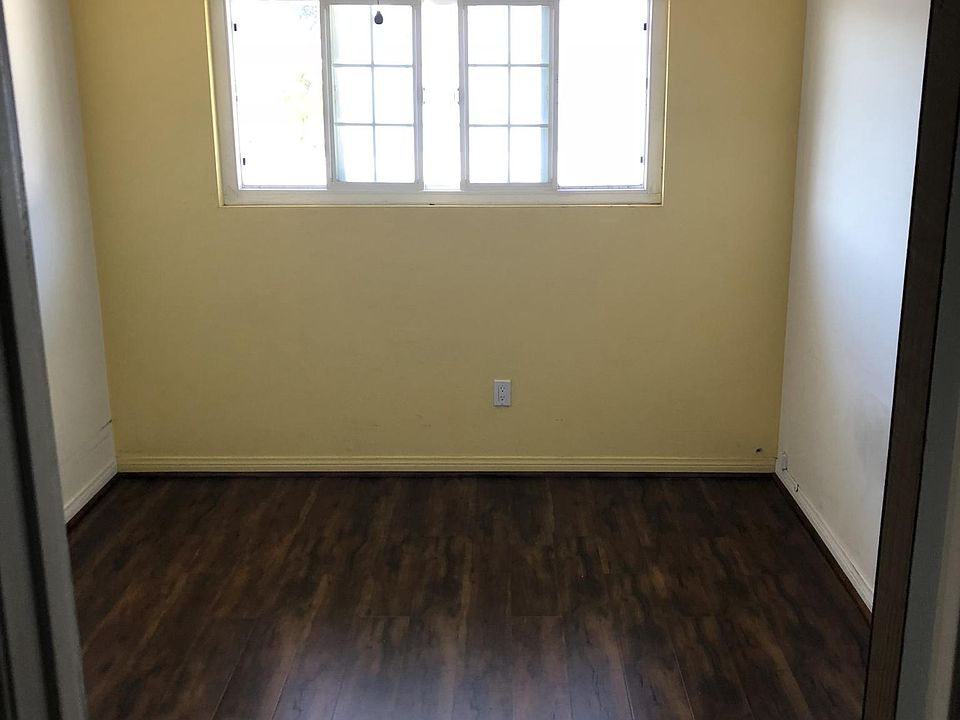 1st image of 1250 N Placentia Ave