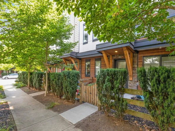 16488 64th Ave #208, Surrey, BC V3S 6X6