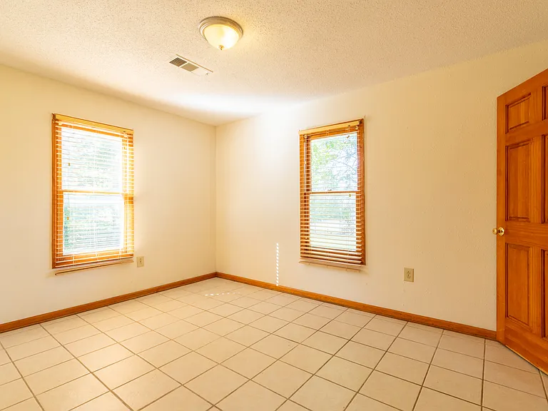 644 Craft Rd #B — Photo 10
