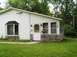121 Reading Ave, Hillsdale, MI 49242
