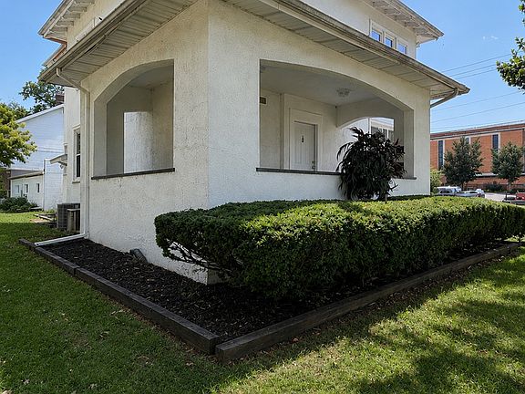 2nd image of 601 E Washington St