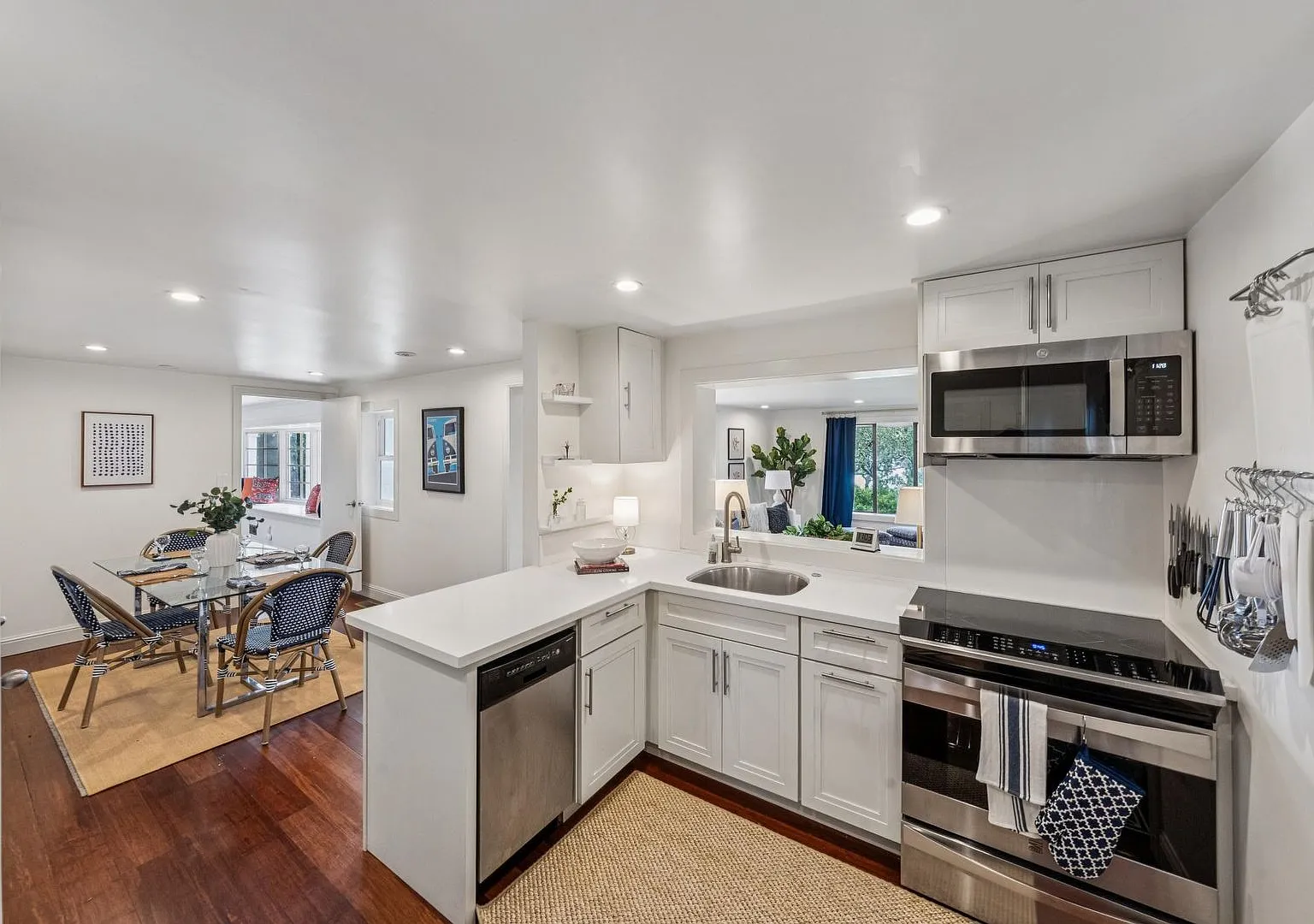 Luxury Fully Furnished Sausalito 1+bd Flat — Photo 4