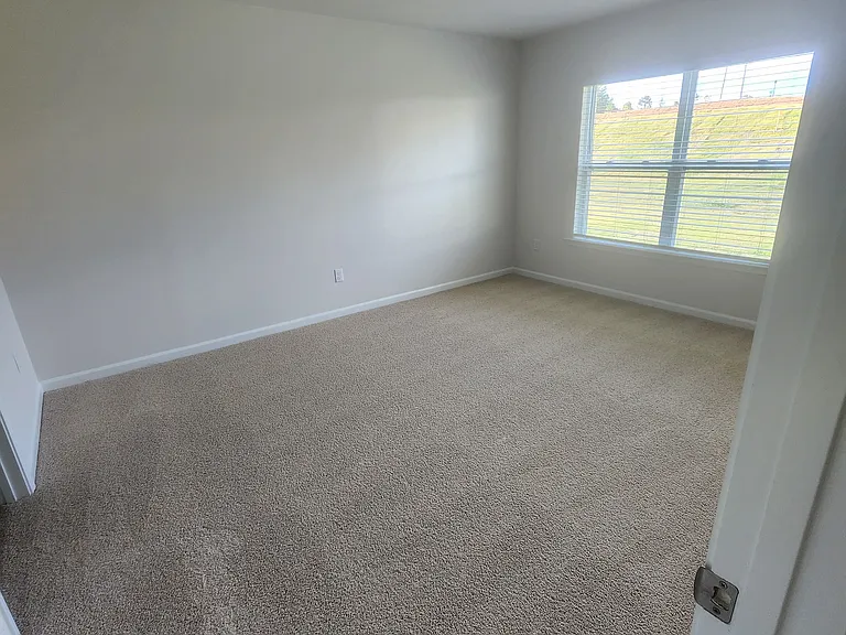 1405 Slades St — Photo 7
