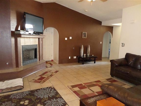 3rd image of 1501 Desert Bloom Ave NW