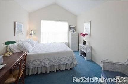 4th image of 47 Leeward Ct