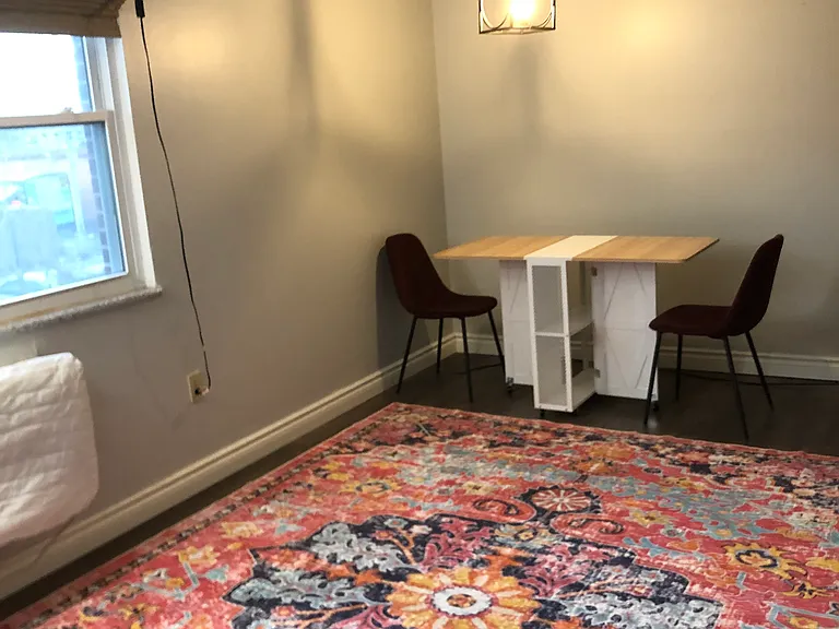 342 E Tompkins St — Photo 11