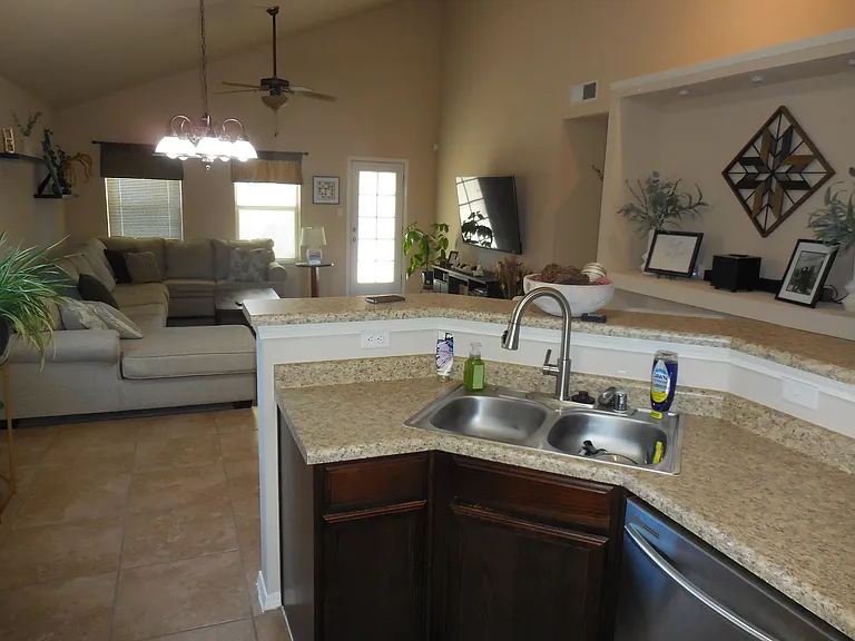 12572 Paseo Lindo Dr — Photo 11