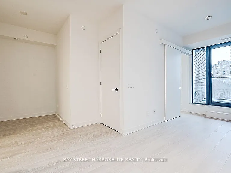 35 Parliament St #227 — Photo 16